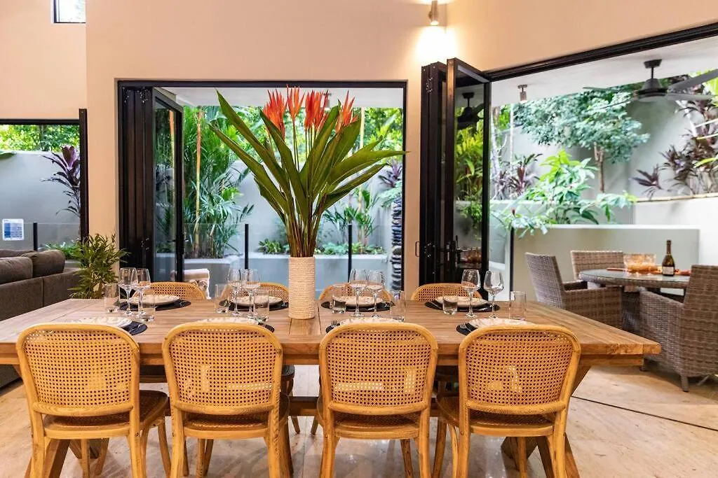 Villa Amalfi - Port Douglas