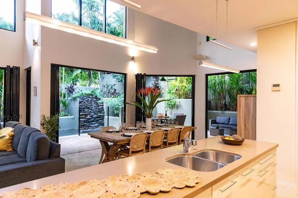 Villa Amalfi - Port Douglas